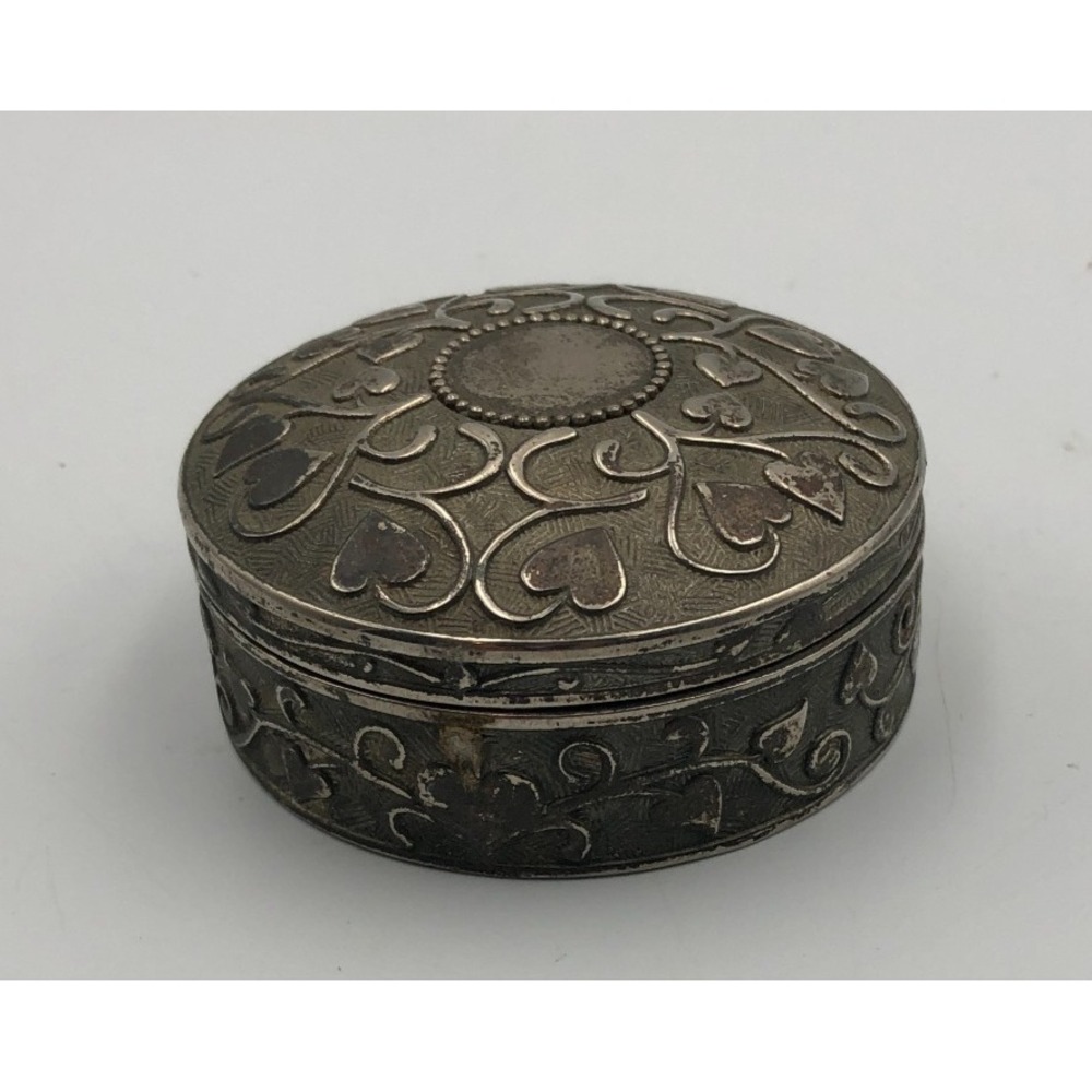 Vintage Silver Plate Round Repousse JEWELRY CASKET Lined Red Velvet BOX 3"‎ diam